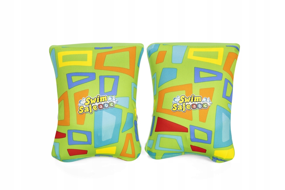 Ciekawa kolorystyka i wzór lamy – Zachęta do zabawy w wodzie