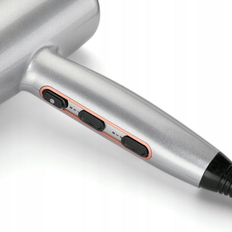 Jonizacja i zimny nadmuch dla zdrowych włosów