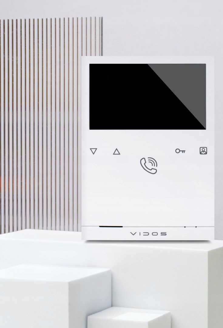 Wysokiej jakości ekran 4,3 cala z rozdzielczością 480x273px