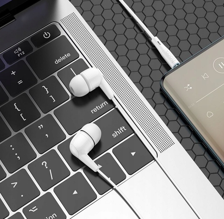 Kompaktowa konstrukcja i długi przewód