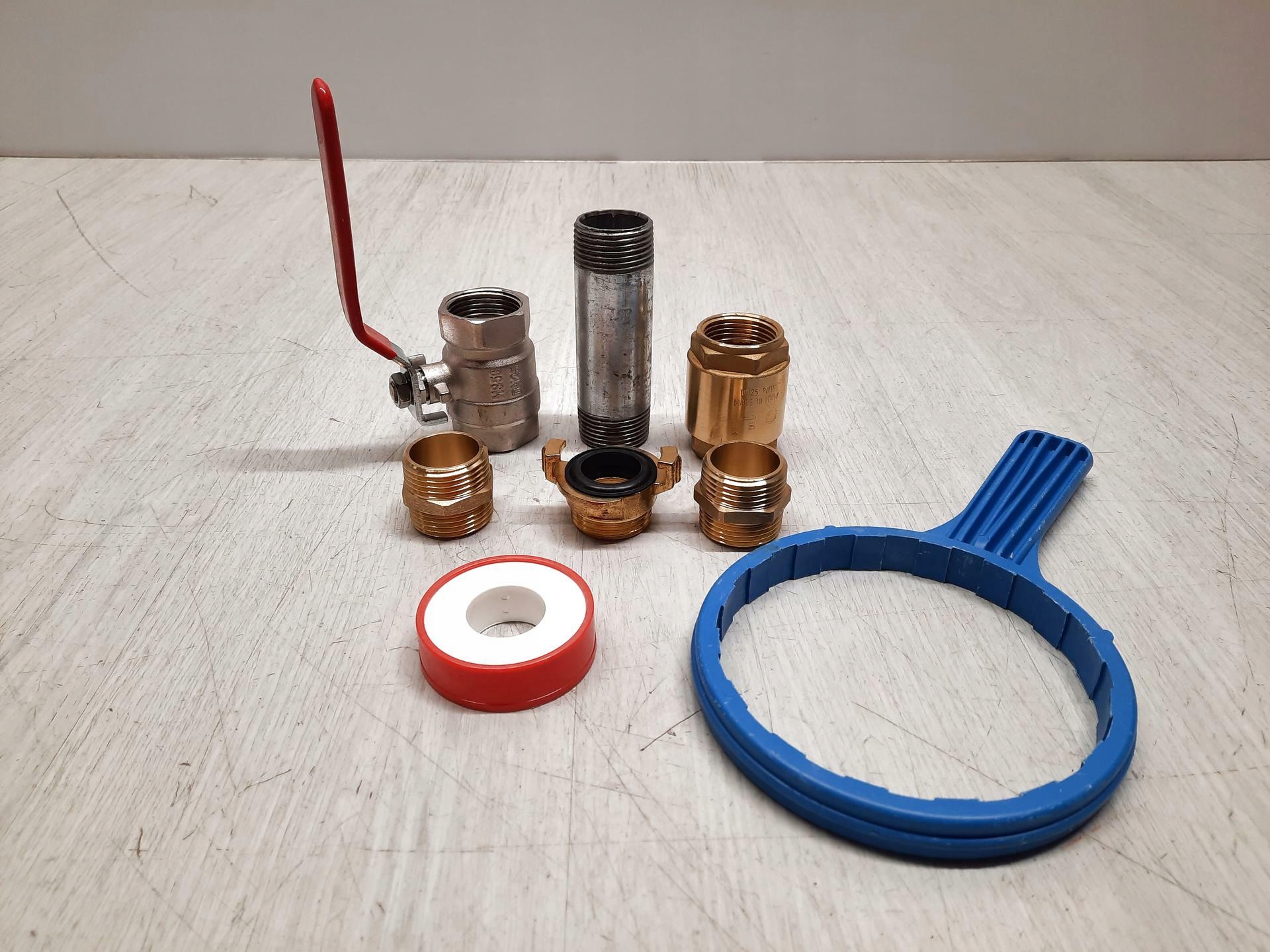 Kompletne komponenty w zestawie – Wszystko, czego potrzebujesz do montażu