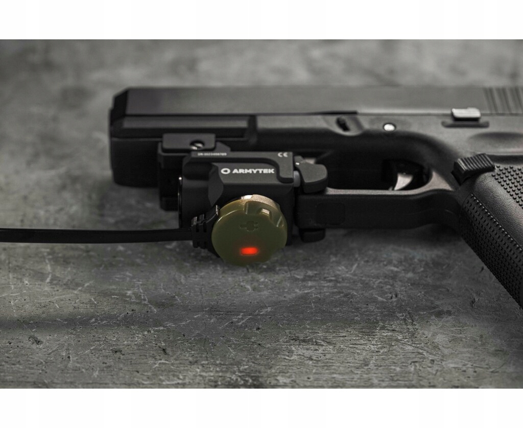 Szybkie ładowanie przez port magnetyczny