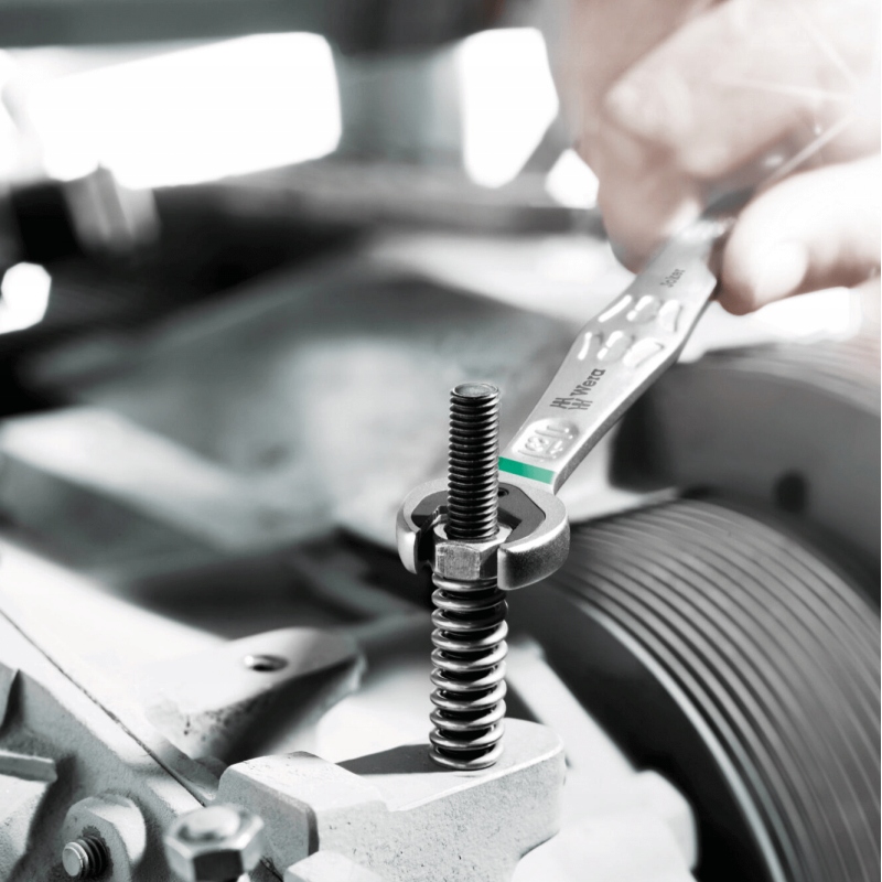 Funkcja przytrzymywania – bezpieczeństwo i wygoda