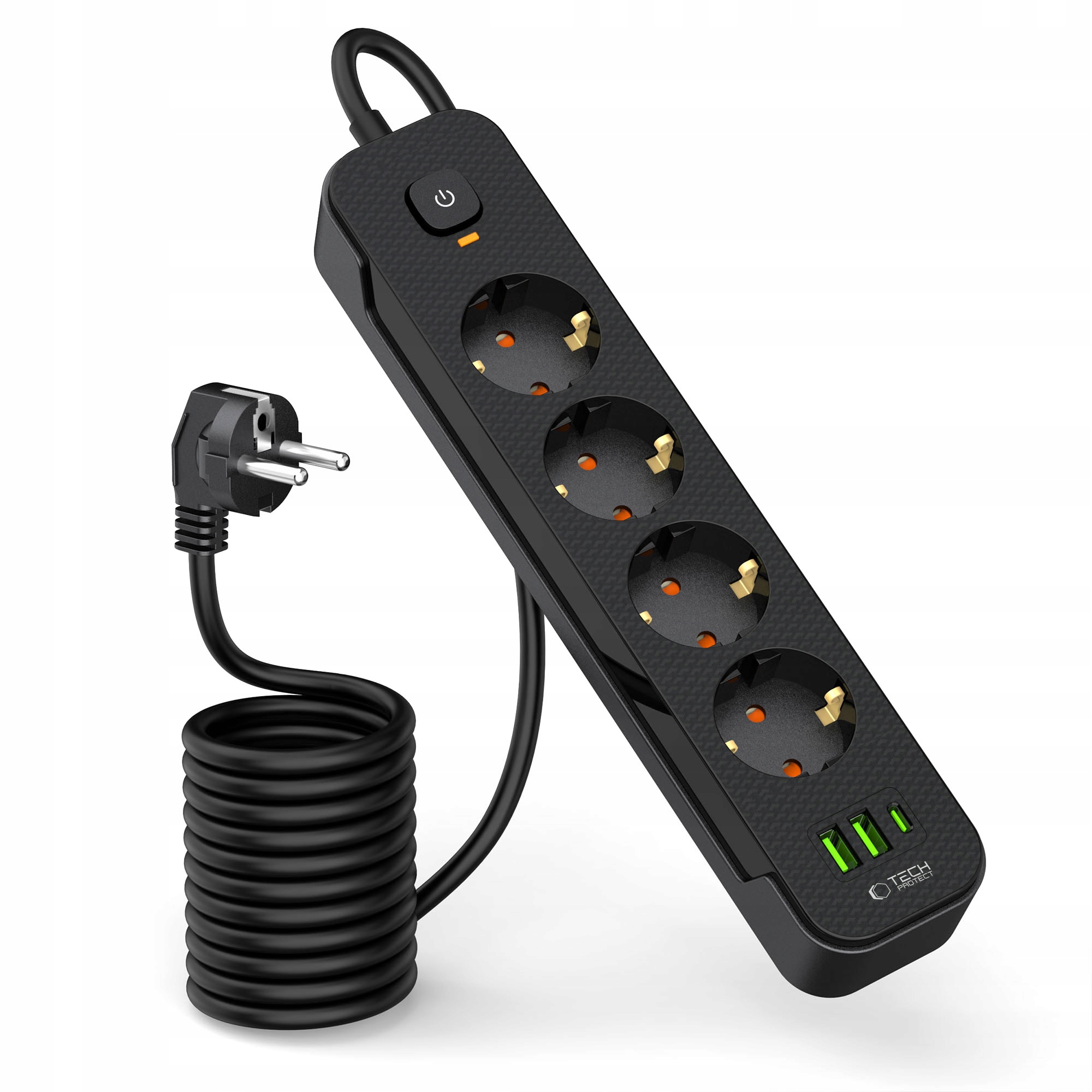 Cztery gniazda sieciowe i trzy porty USB