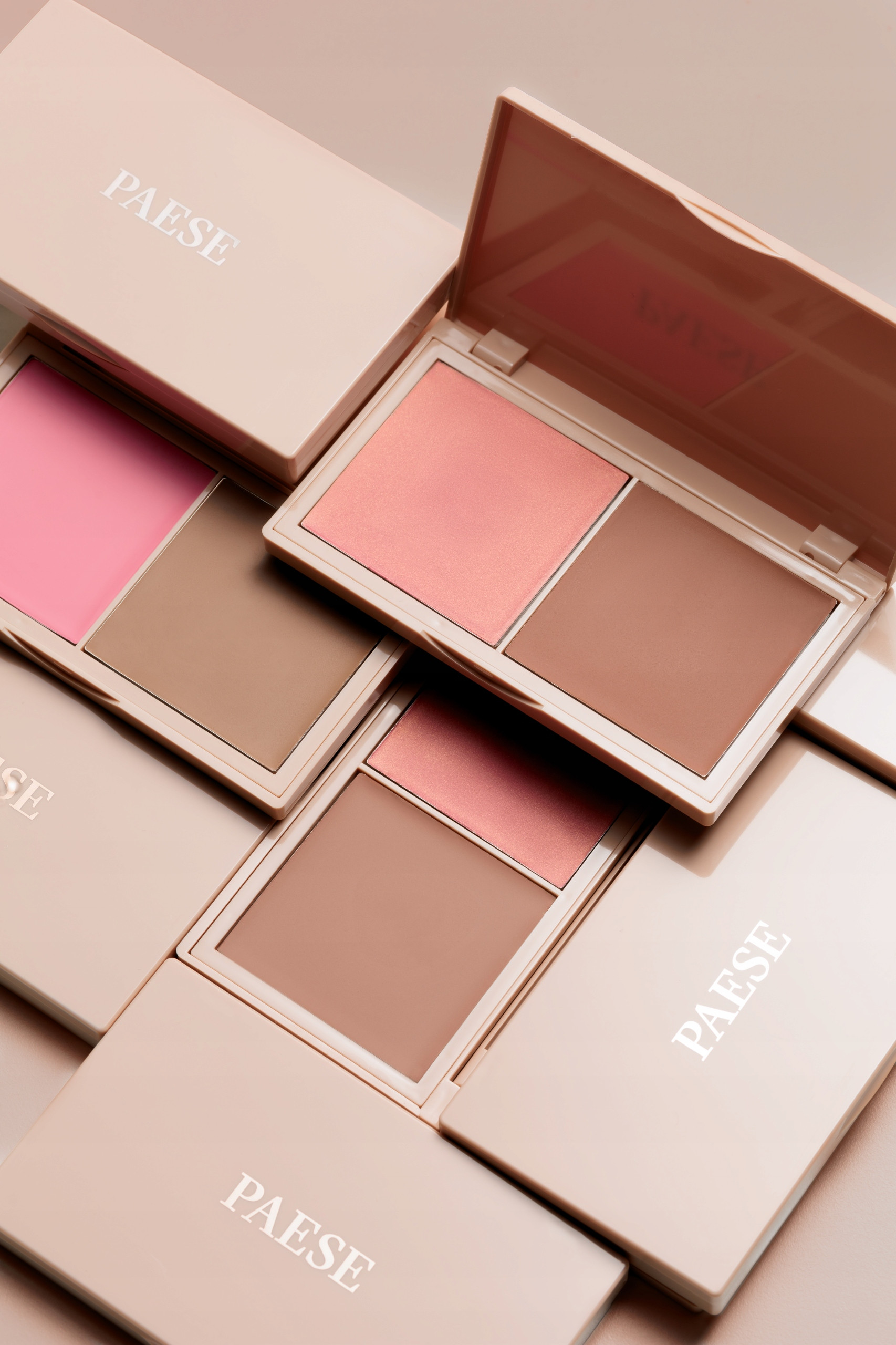 Wielofunkcyjny róż do policzków, powiek i ust – Produkt 3 w 1