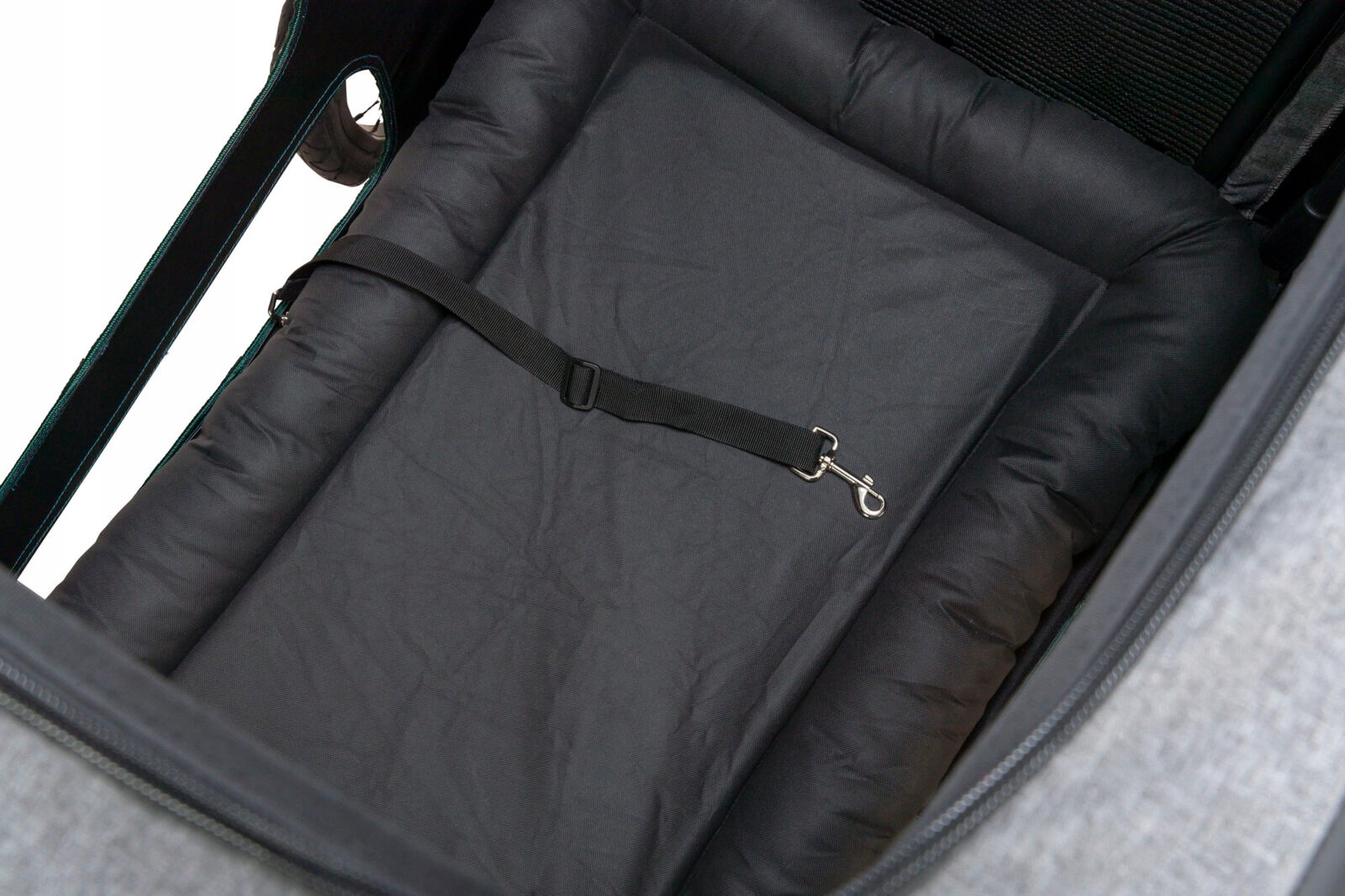 Bezpieczne zapięcie i dodatkowe funkcje