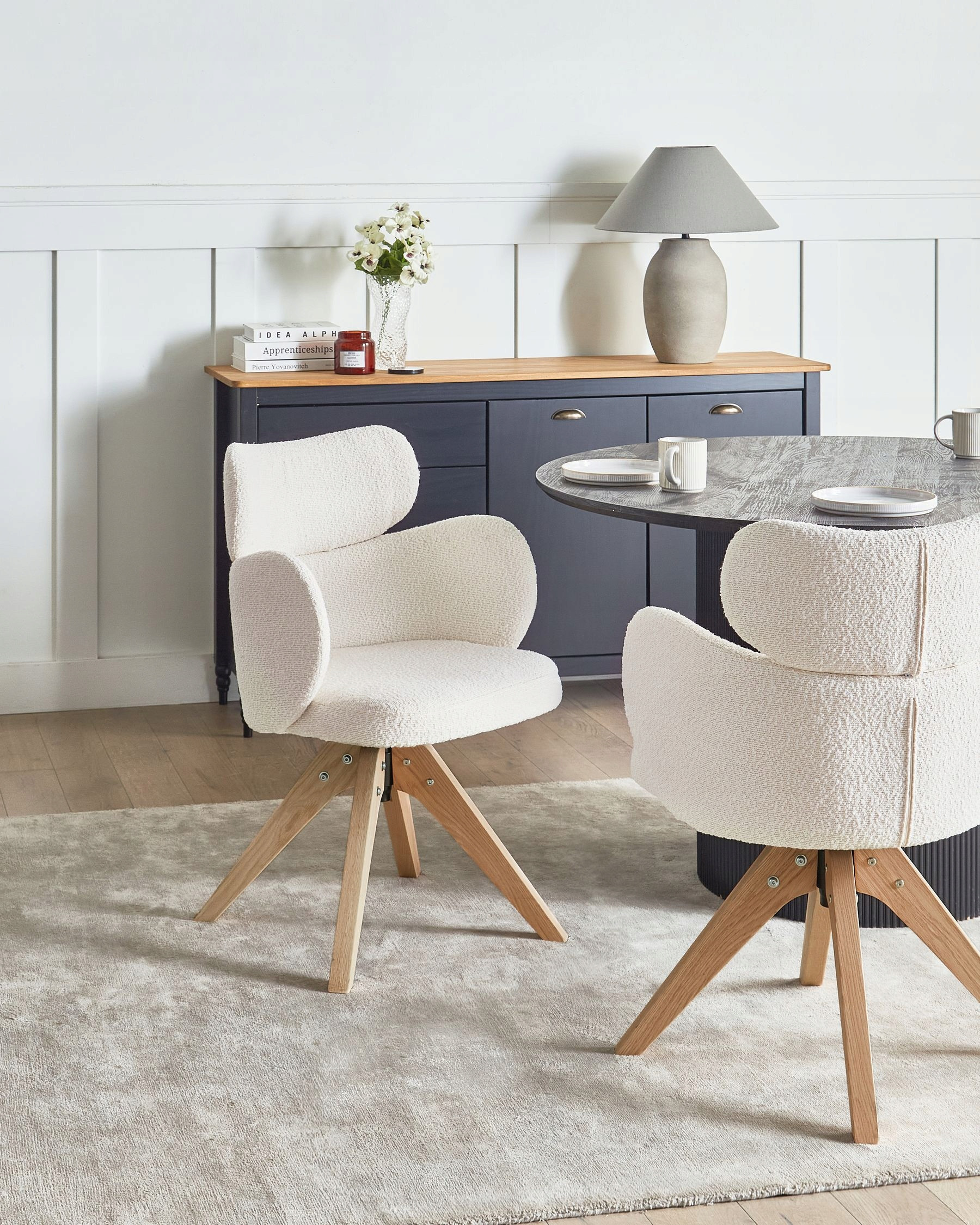 Krzesło do jadalni Obrotowy MARCY Boucle Jasnobeżowy – Elegancja i funkcjonalność w Twoim domu