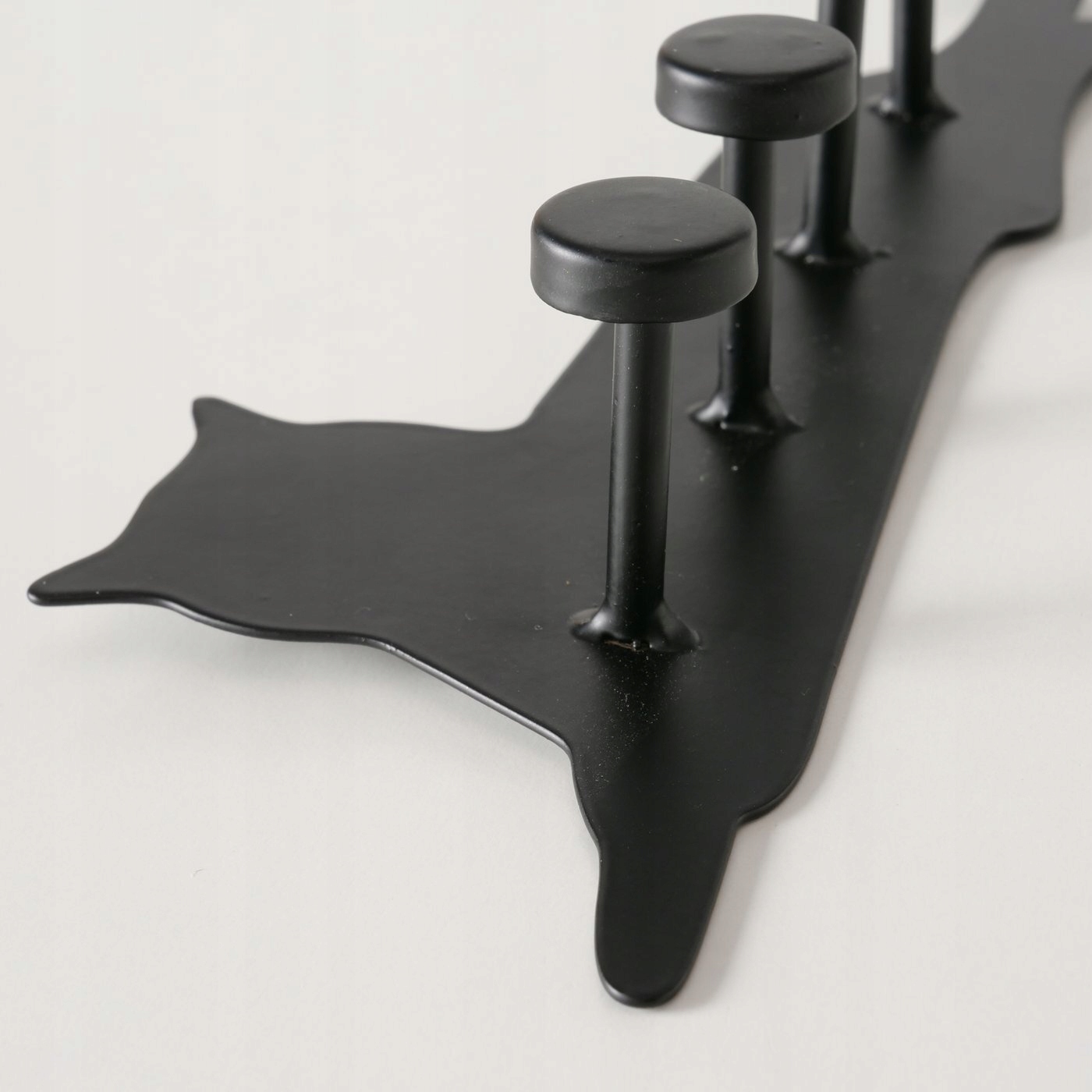 Solidne haki – Utrzymaj porządek z czterema miejscami do wieszania