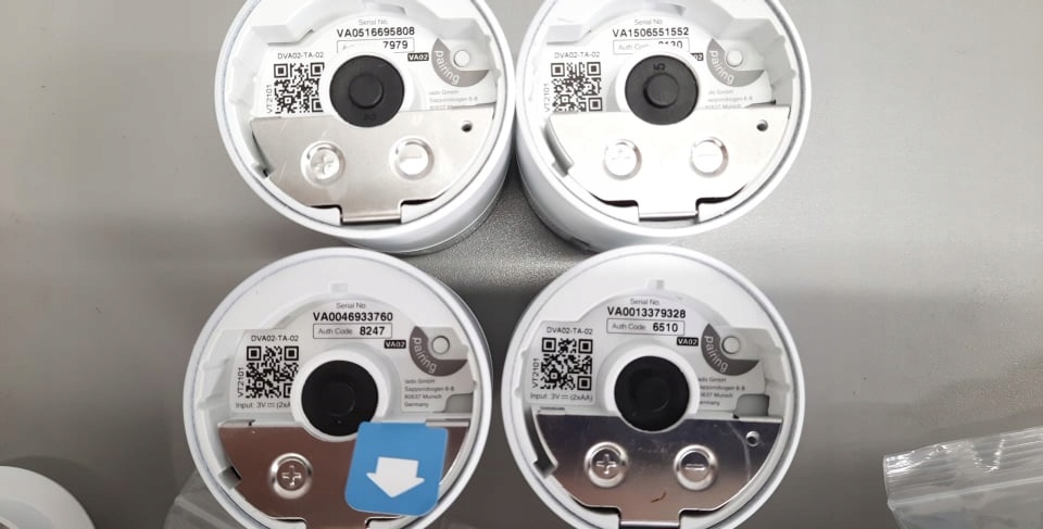 Wbudowany wyświetlacz i intuicyjne sterowanie pokrętłem