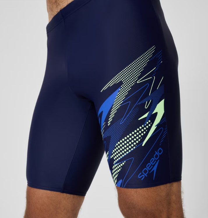 Kolorystyka i design – Klasyczny wygląd w odcieniu navy