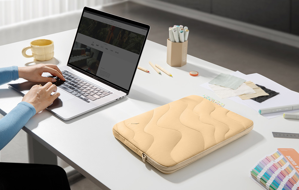Kompatybilność z 16-calowymi laptopami i tabletami