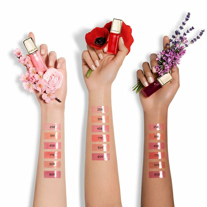 Odcień 319 Peach Glow – świeżość i wyrazistość