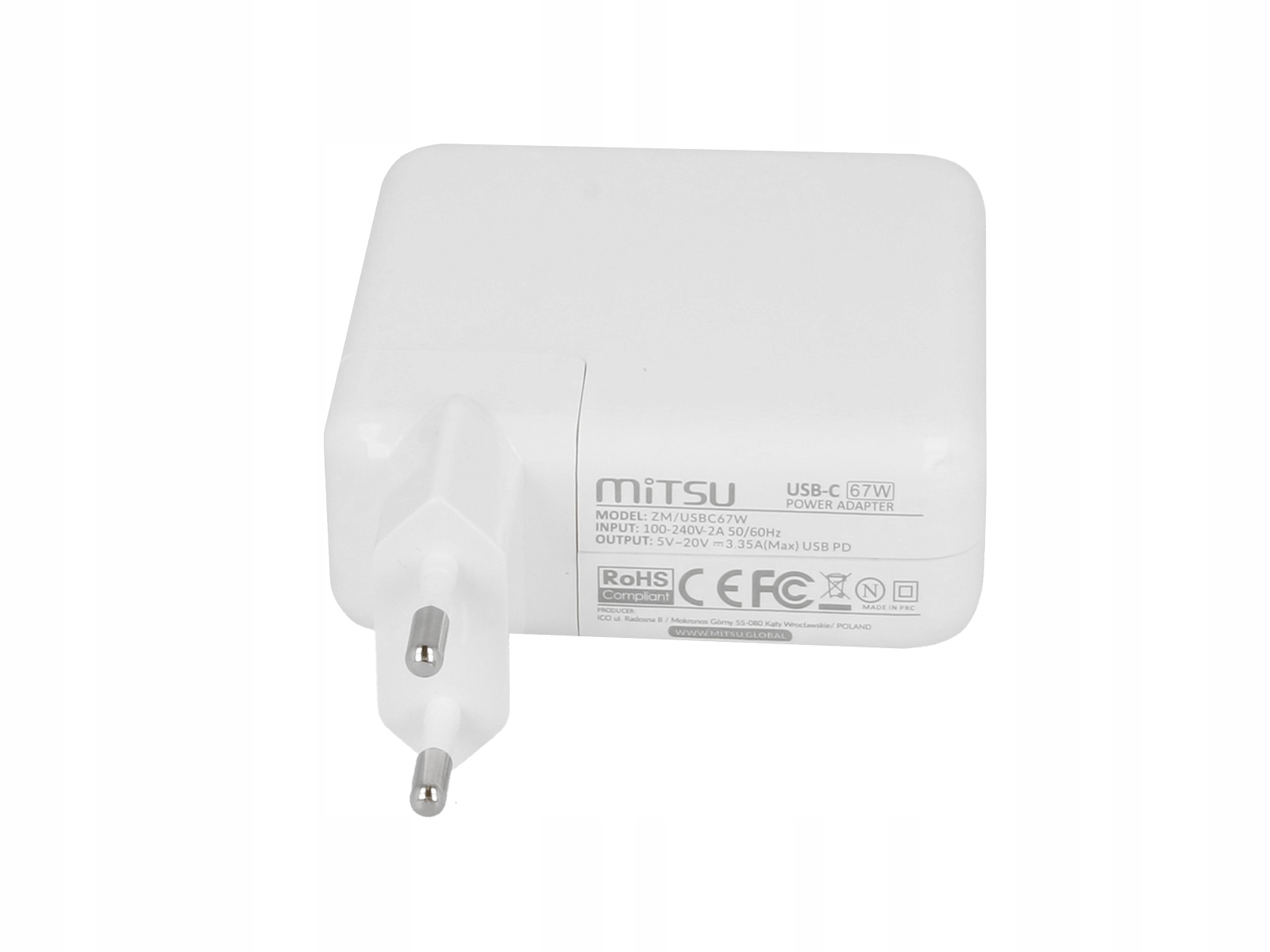 Zestaw zawiera: zasilacz, adapter i przewód USB-C