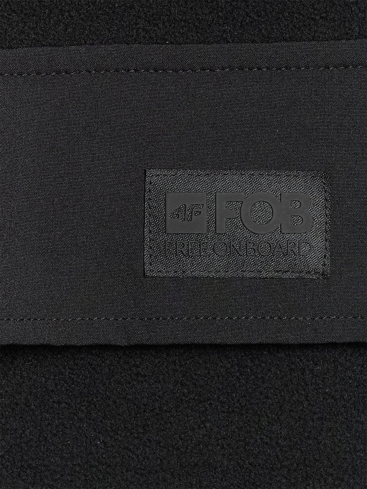 Wysokiej jakości materiał – Grubszy mikropolar dla lepszej izolacji