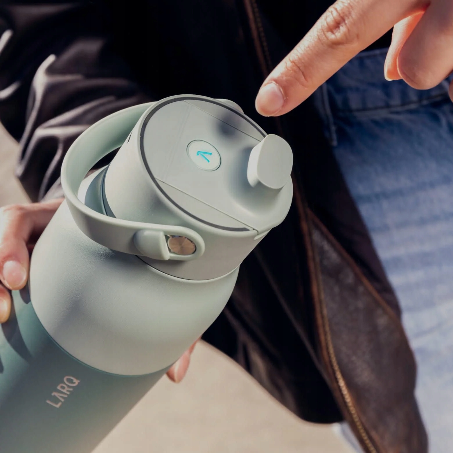 Wbudowana bateria z żywotnością do 20 dni