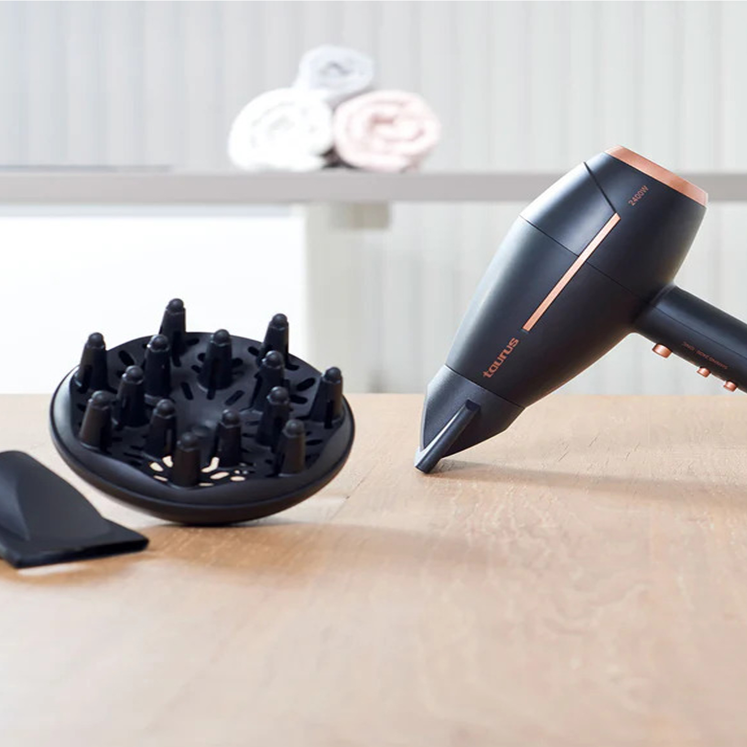 Suszarka Taurus Shining 2400 Ionic 2400W