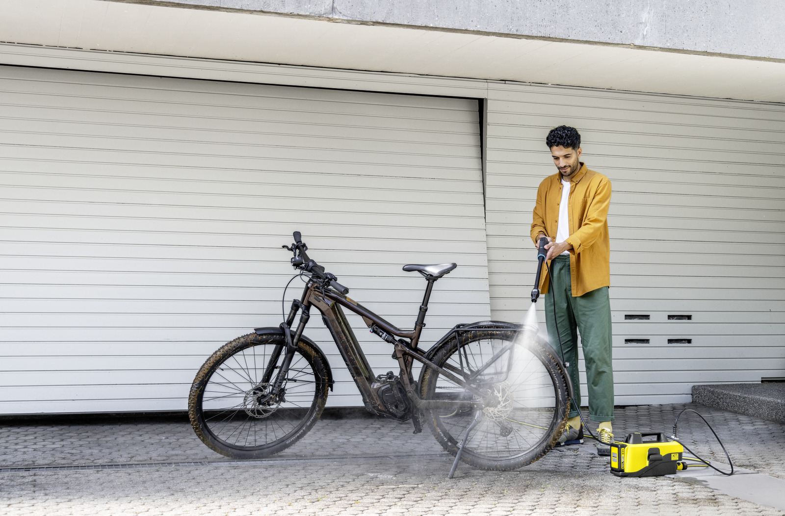 Szeroki zakres zastosowań – Idealna do różnych powierzchni