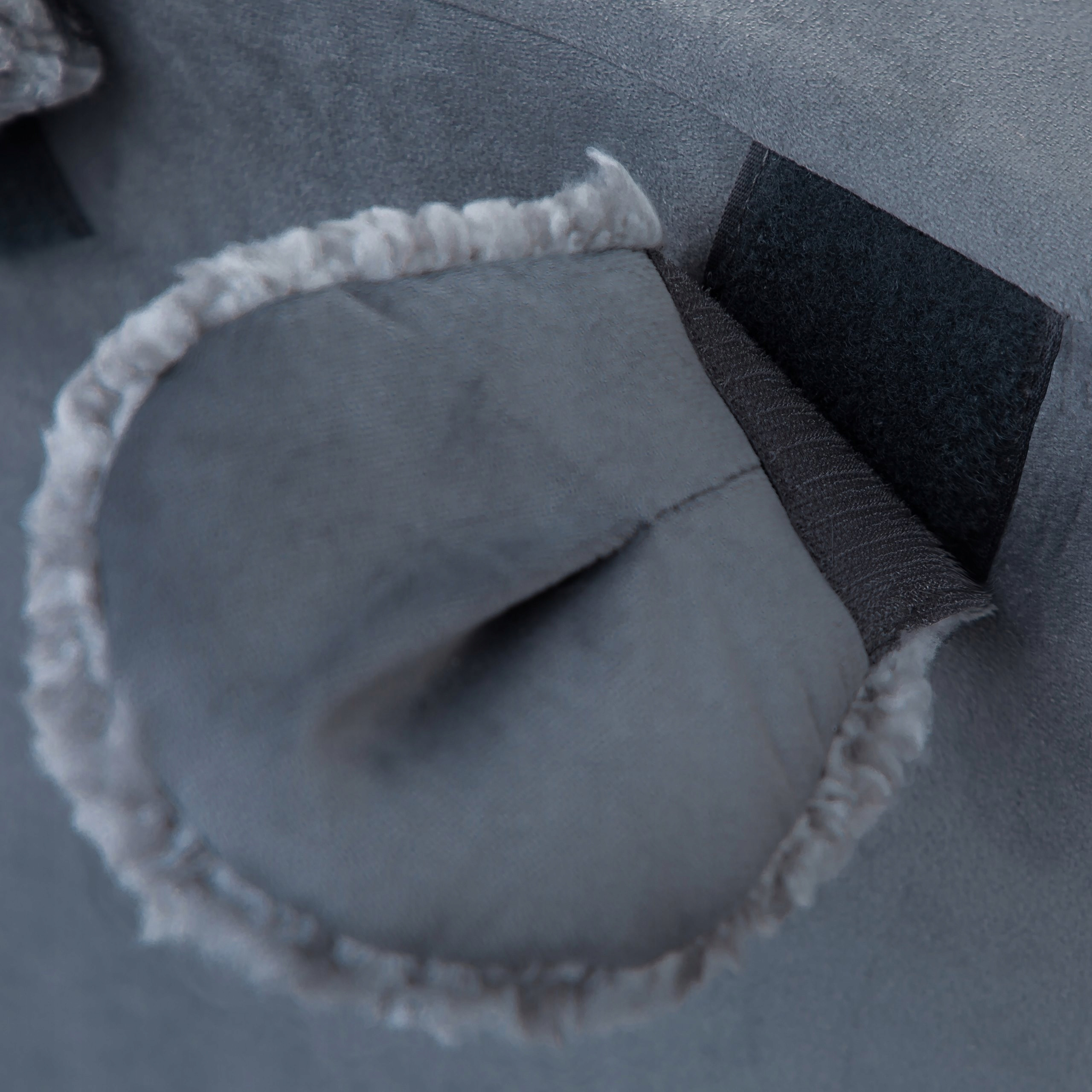 Wykonanie z przyjemnego weluru – trwałość i estetyka