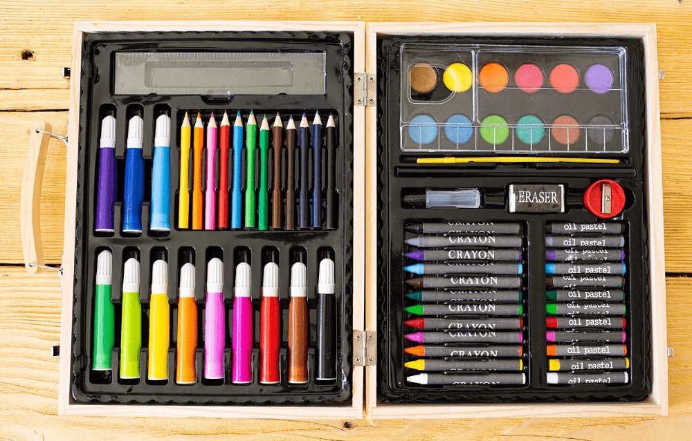 Zestaw plastyczny do malowania w walizce 142 elementy – Kreatywność w zasięgu ręki