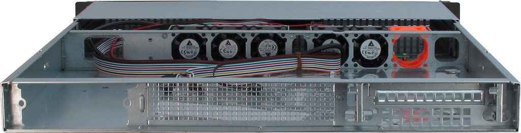 Kompatybilność z różnymi formatami płyt głównych: Mini ITX, mATX, ATX