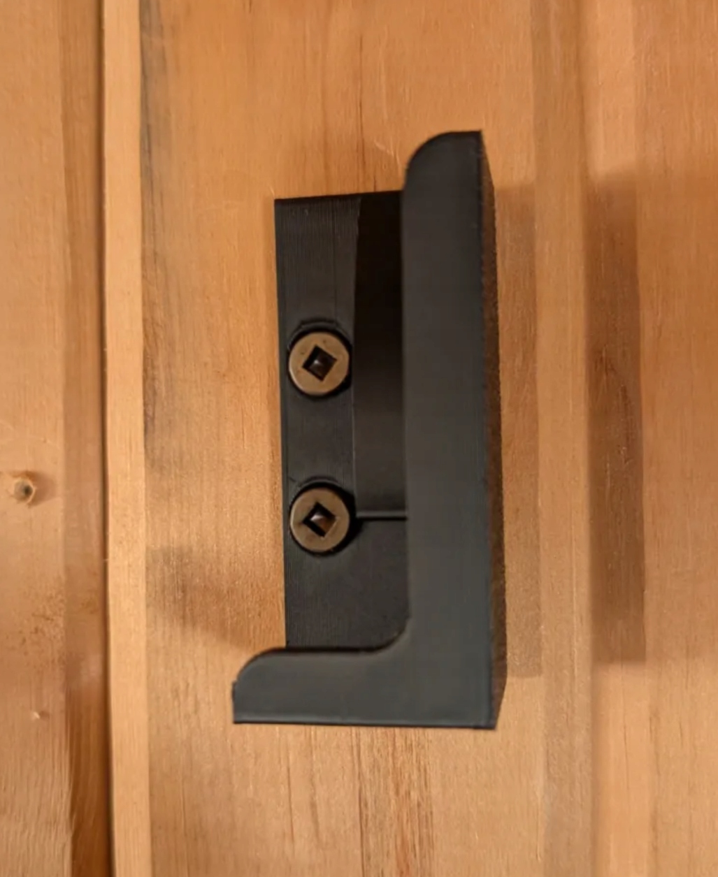 Minimalistyczny design – Elegancki czarny uchwyt do każdego wnętrza