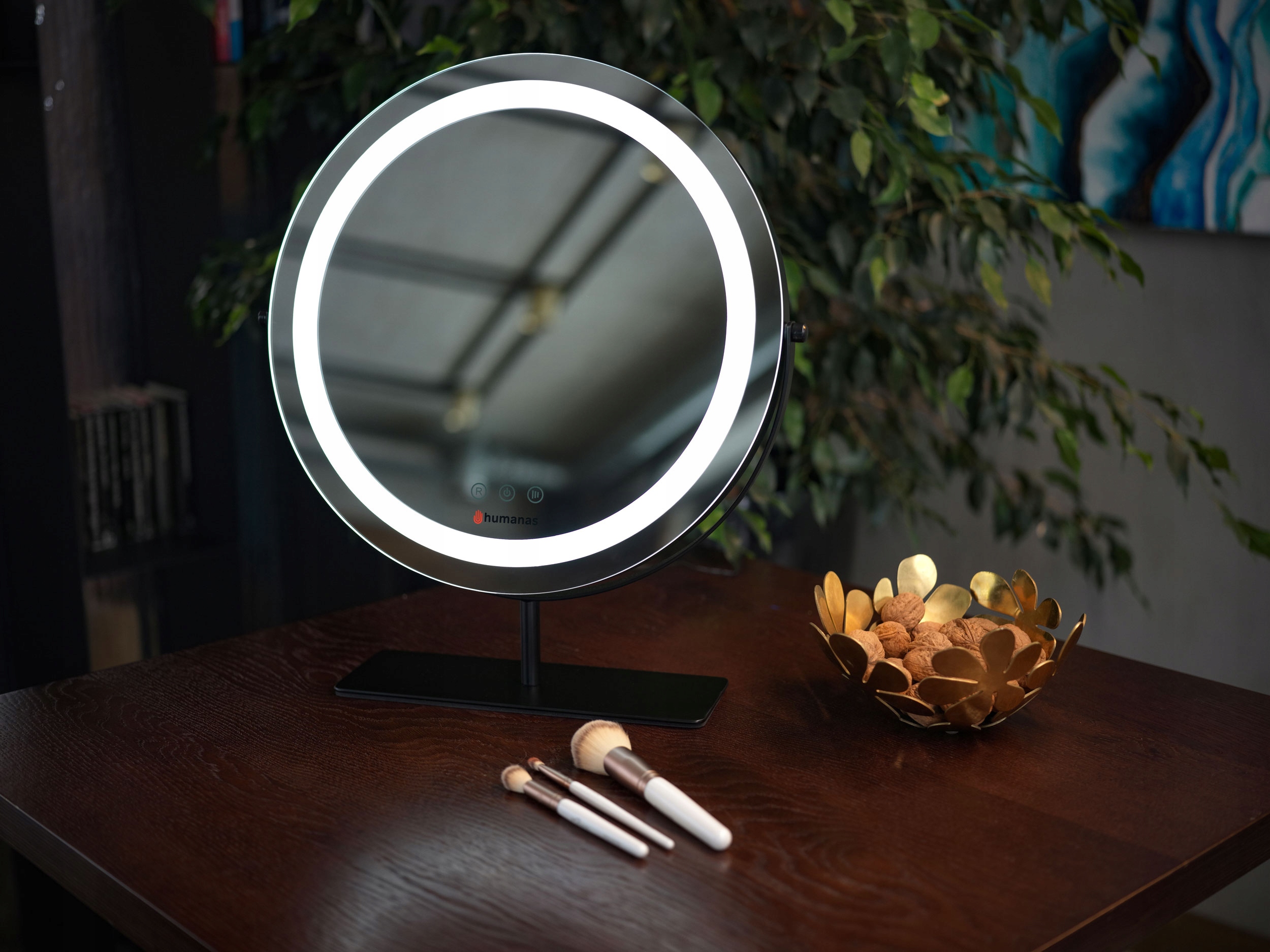 Równomierne oświetlenie LED dla precyzyjnego nakładania kosmetyków