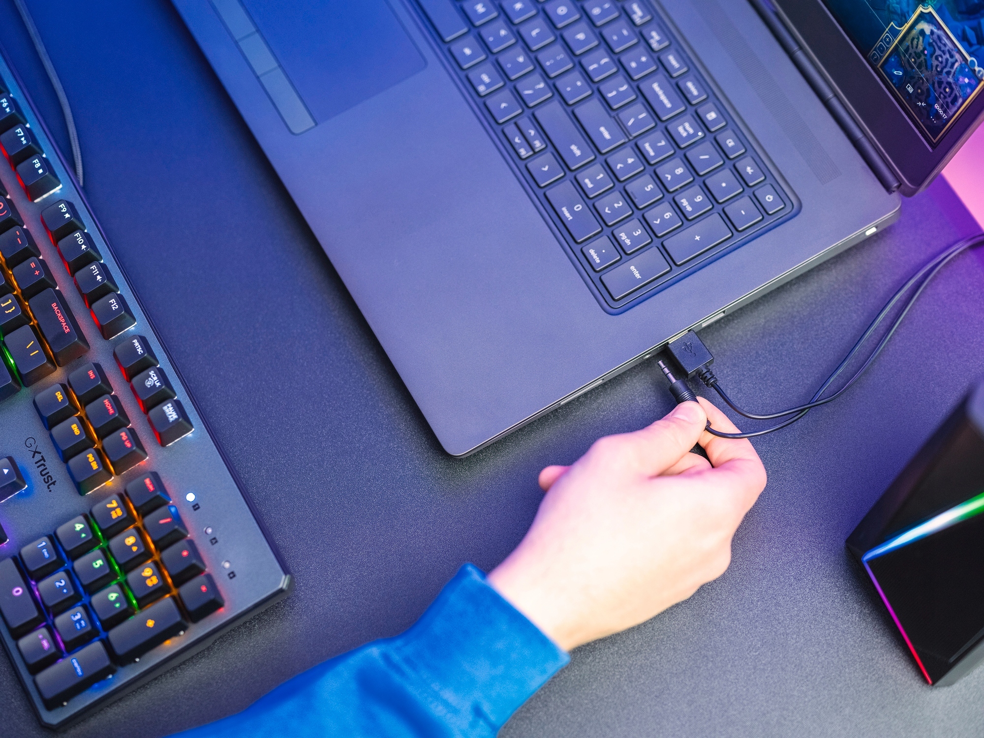 Zasilanie przez port USB – brak potrzeby gniazdka