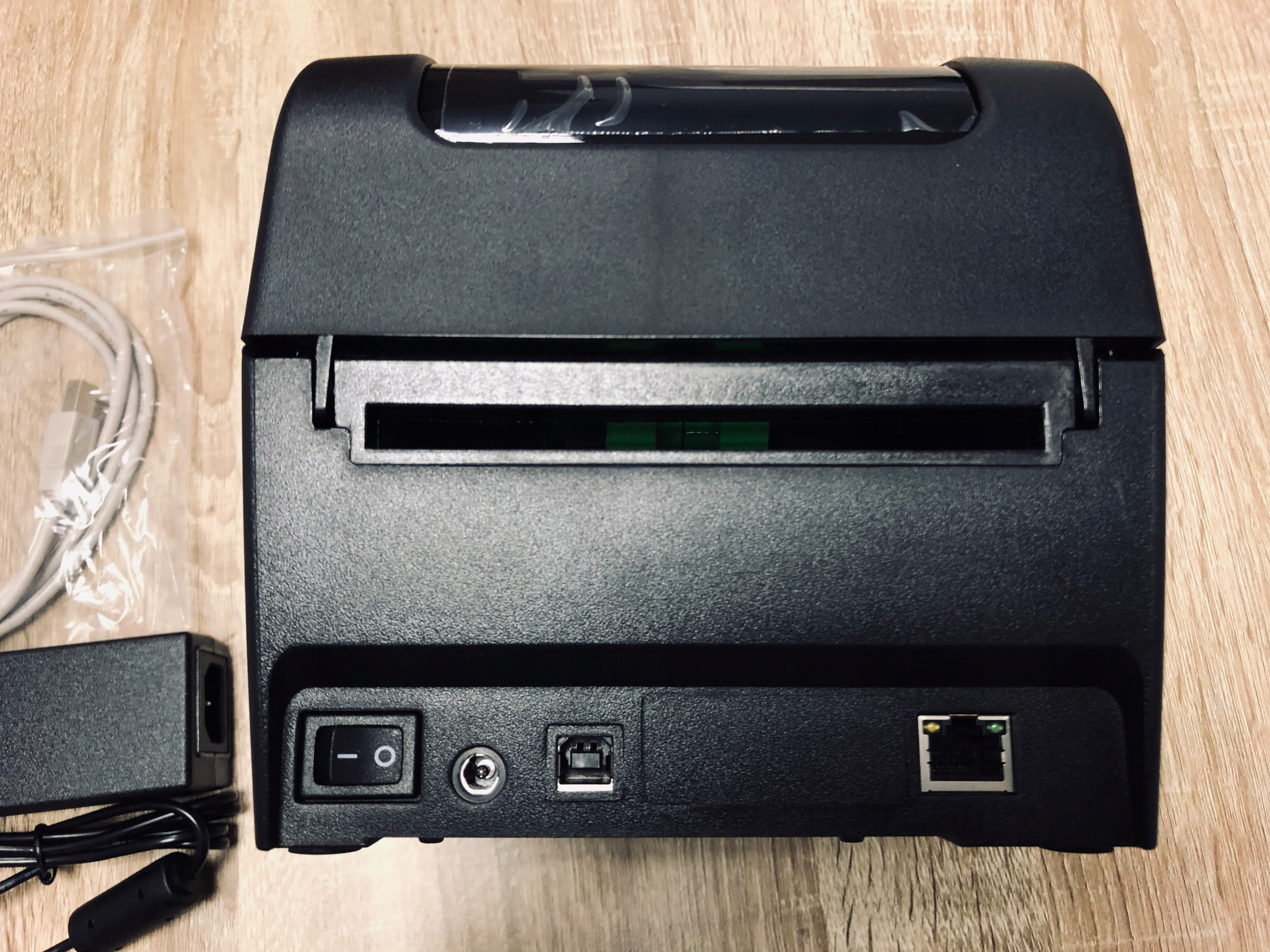 Komunikacja i oprogramowanie – Port USB 2.0 oraz wsparcie dla wielu języków programowania