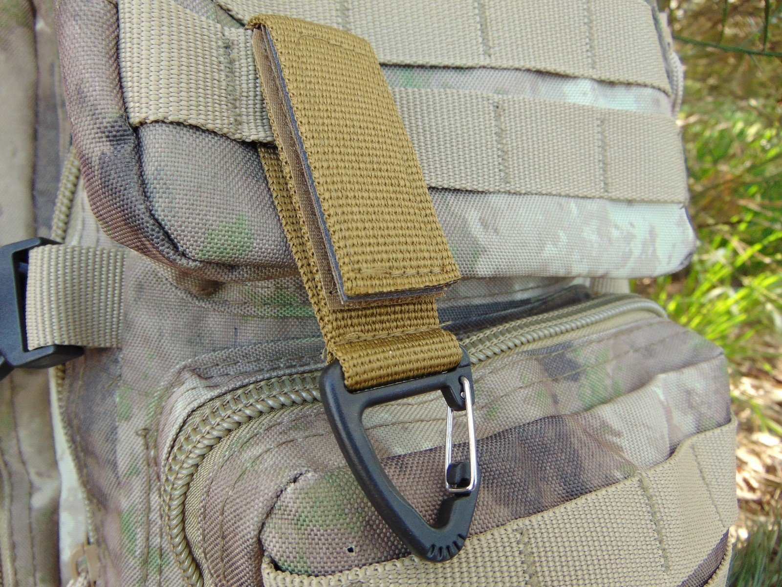 uchwyt-molle-coyote-mfh-5.jpg