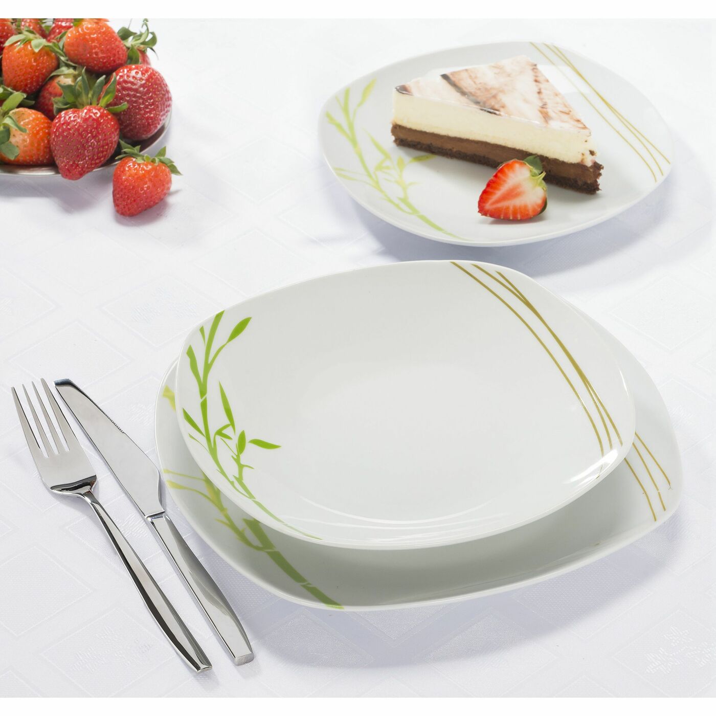 talerz-deserowy-tadar-20-cm-bialy-z-bambusem-kwadr-5907558742503.jpg