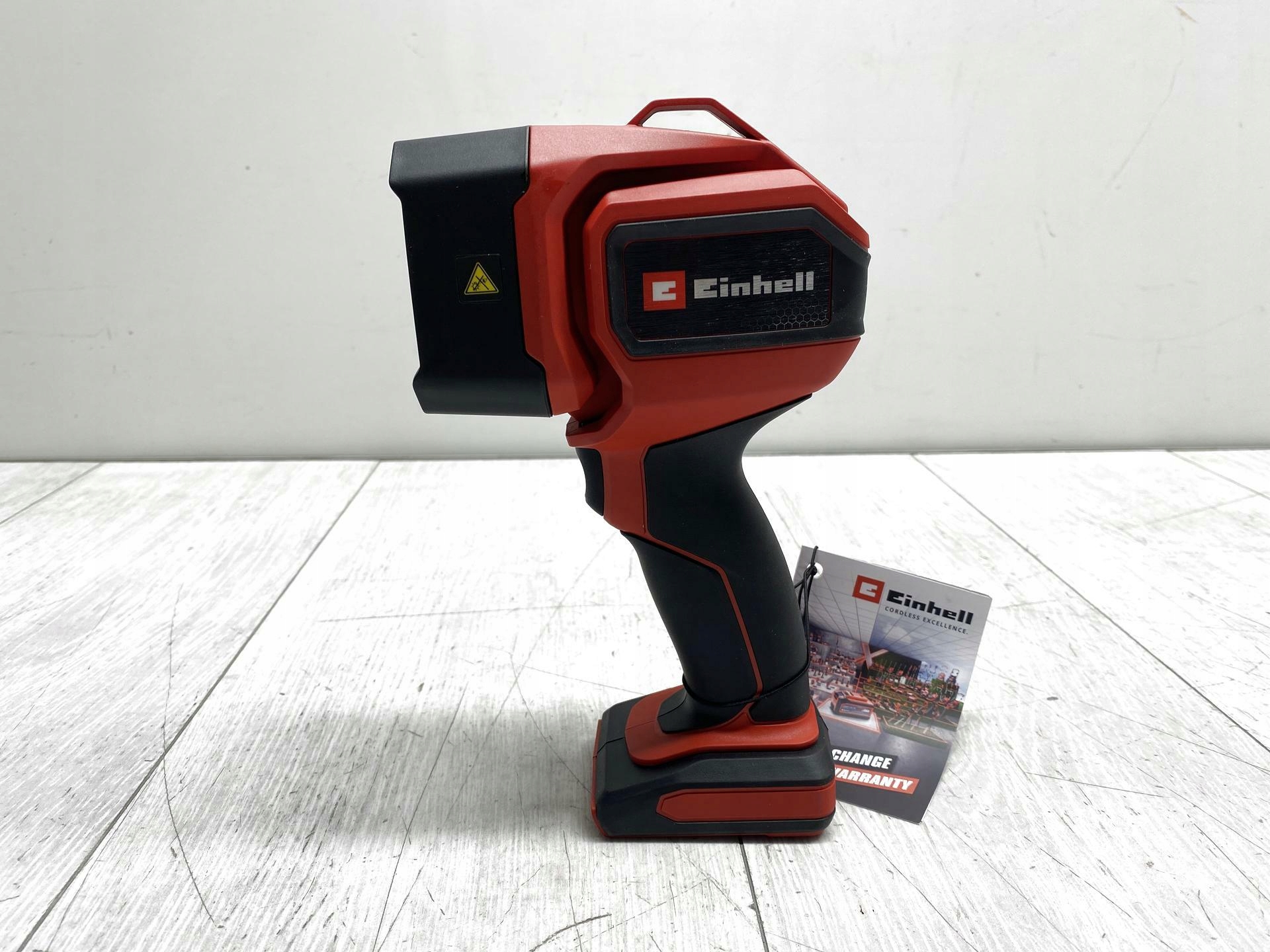 Zintegrowane oczko mocujące dla łatwego przechowywania