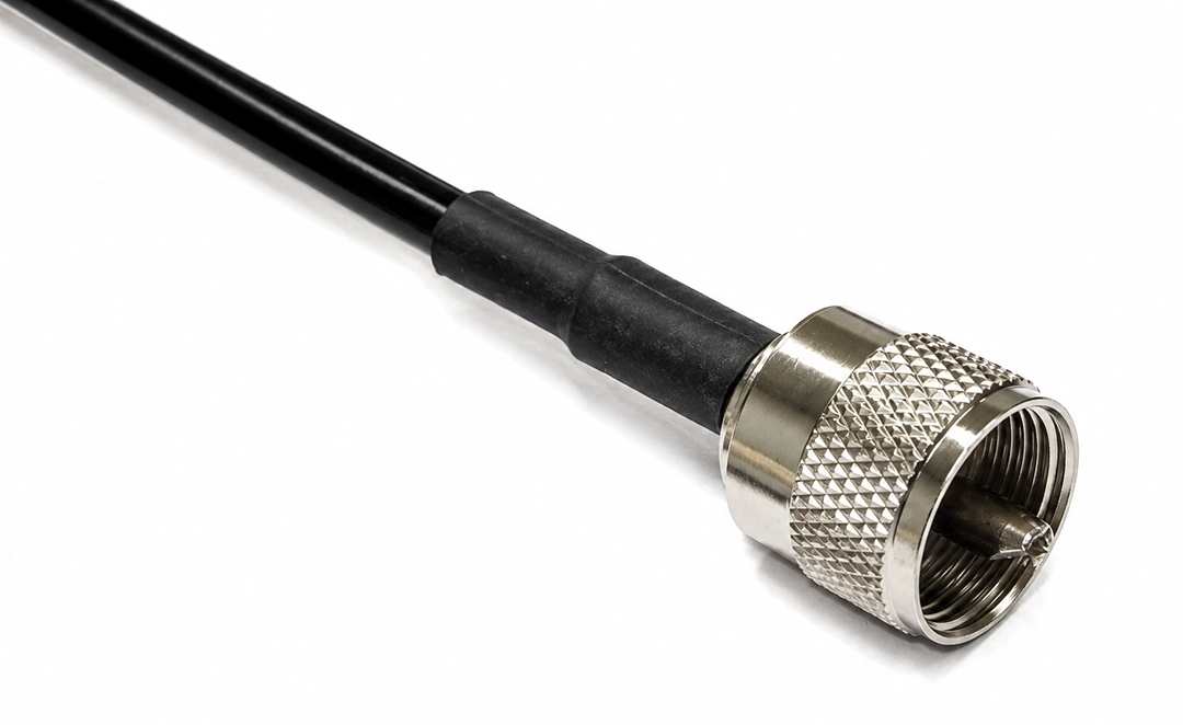Długość kabla 4 m z wtykiem UC-1 (PL-259)