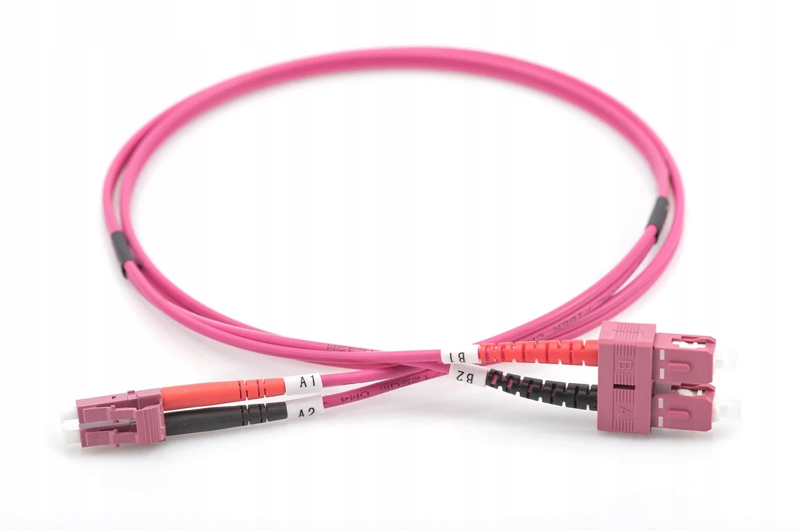 Kabel krosowy światłowodowy Digitus DK-2532-03-4 – Wydajność i jakość połączenia