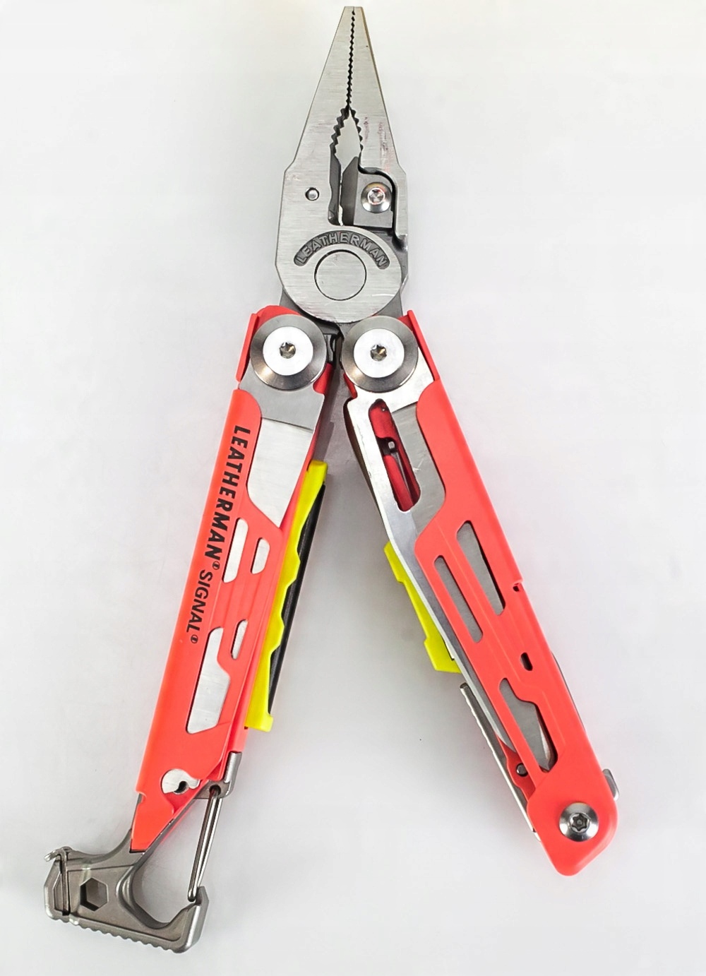 Multitool Leatherman Signal Guava – Niezbędny towarzysz w każdej przygodzie