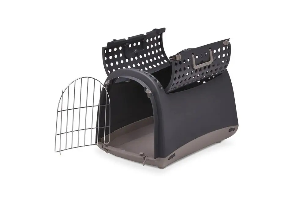 Otwierany od góry i z przodu – łatwy dostęp