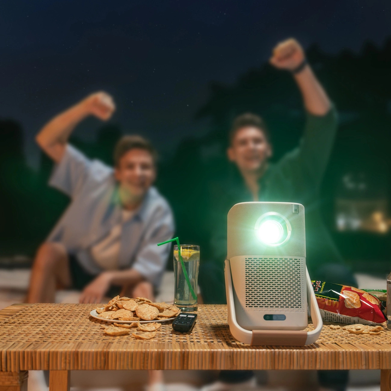Rączka 360° – uchwyt i stand w jednym