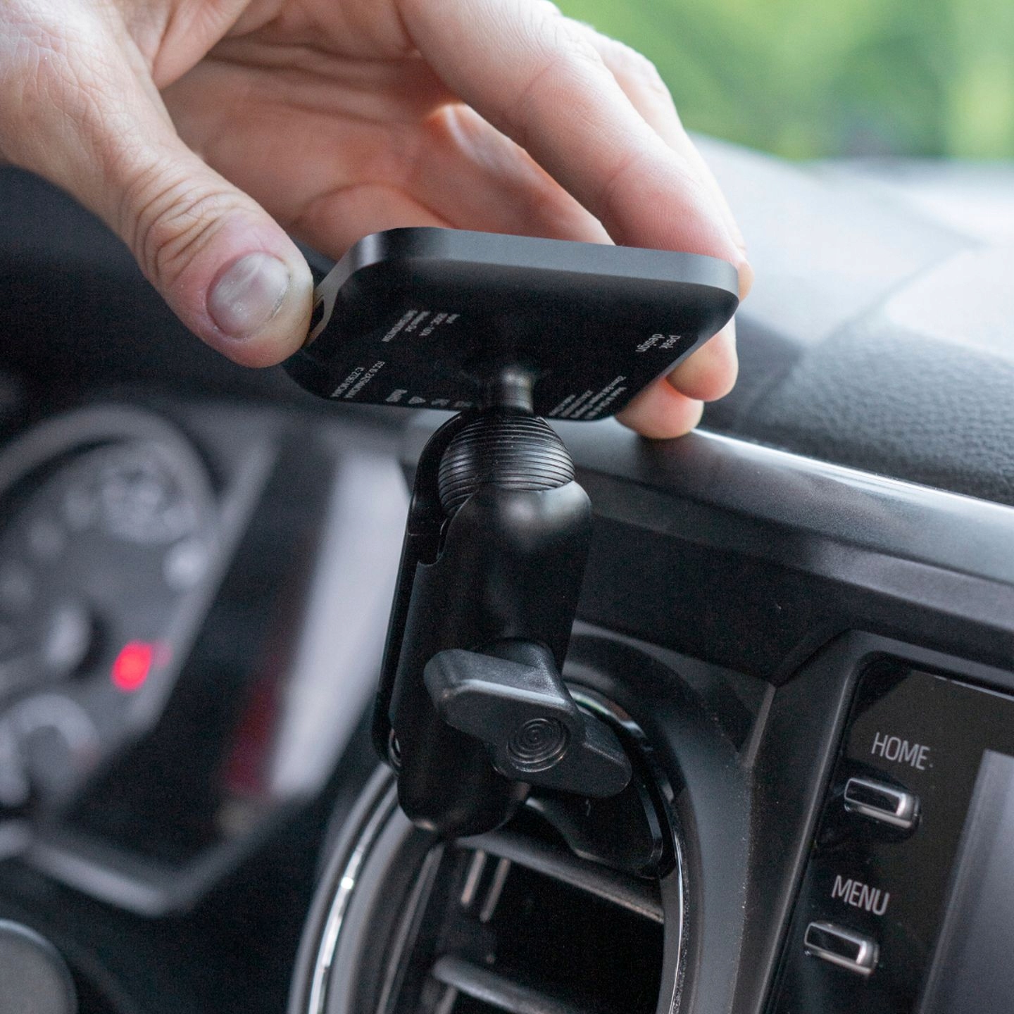 Kompatybilność z systemami mocowania telefonów