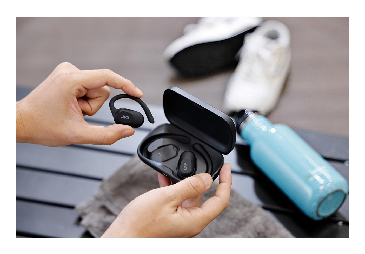 Wodoodporność IPX4 - idealne do aktywności na świeżym powietrzu