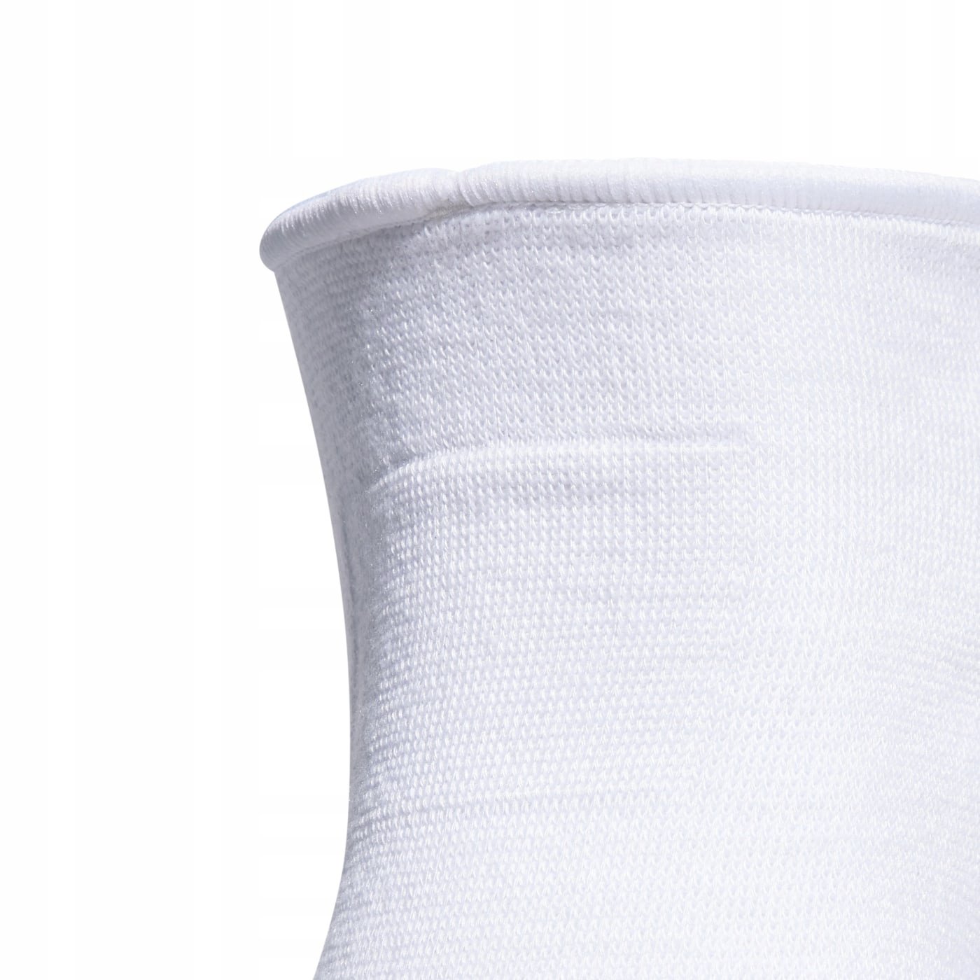 Elastyczny krój dla maksymalnej swobody ruchów