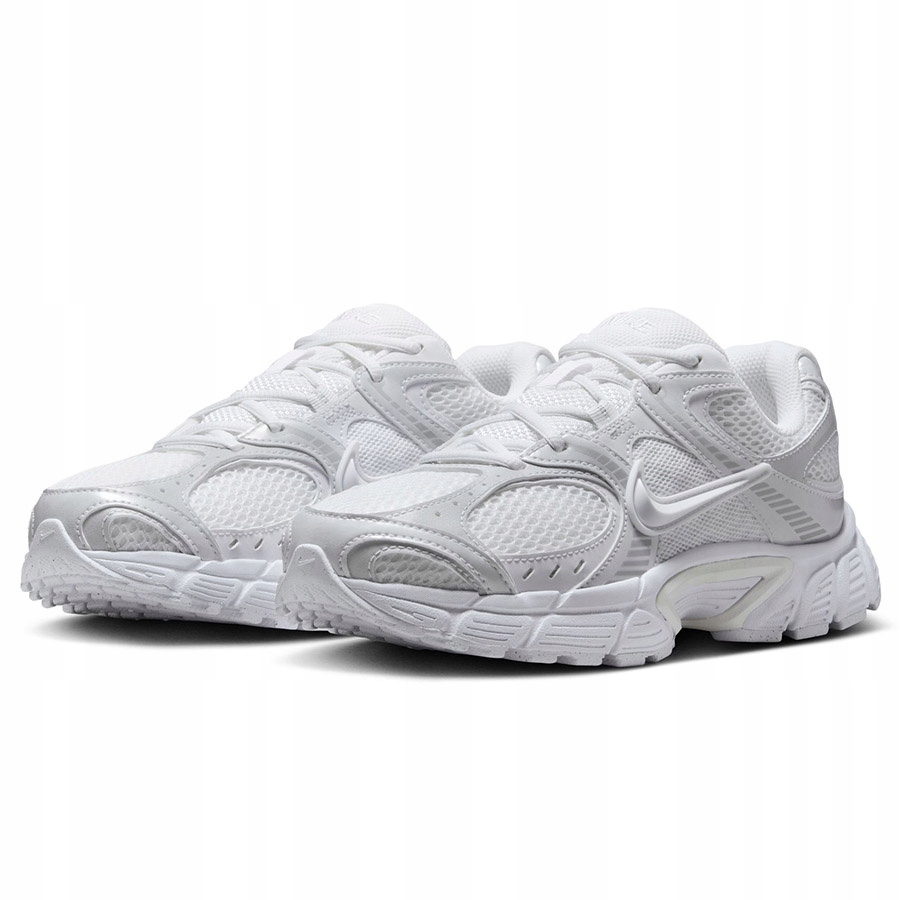 Buty Nike V5 RNR W HQ7901-101 – Styl i komfort na co dzień