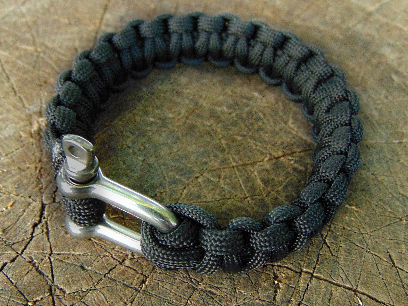 bransoletka-paracord-black-metal-3.jpg