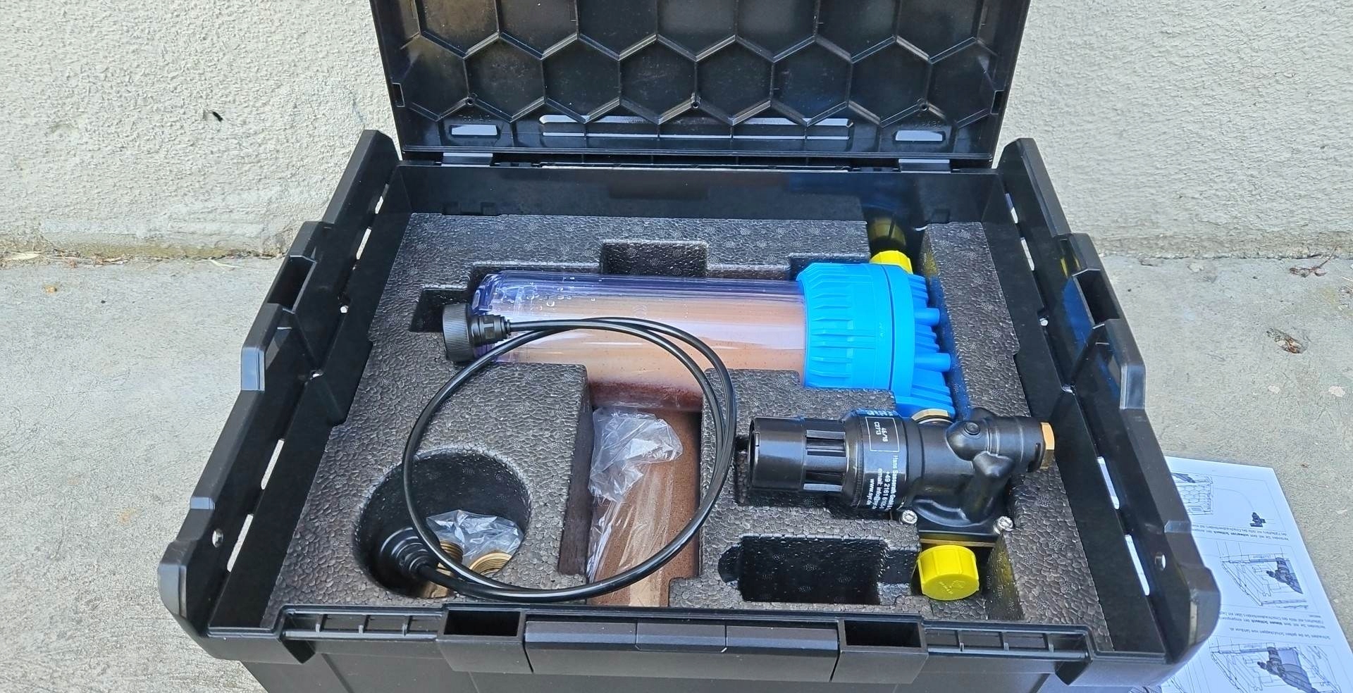 Kompaktowa konstrukcja i łatwy montaż w instalacjach wodociągowych