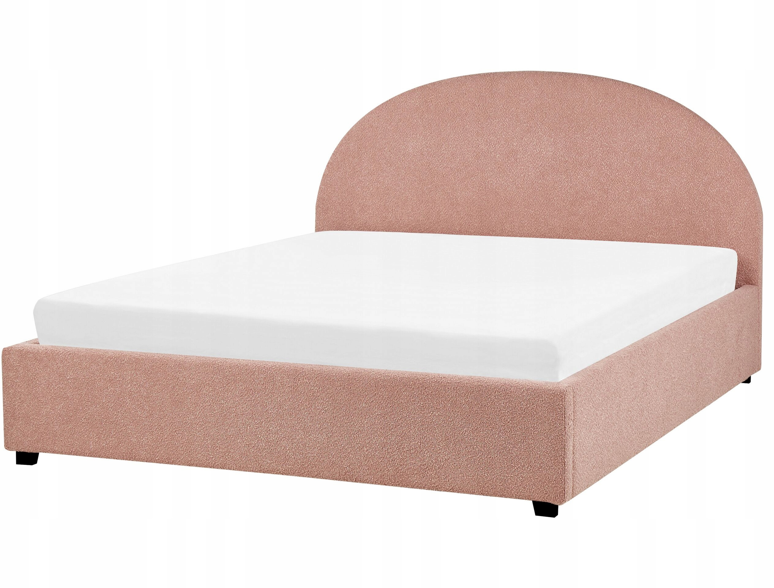 Styl retro i nowoczesne materiały