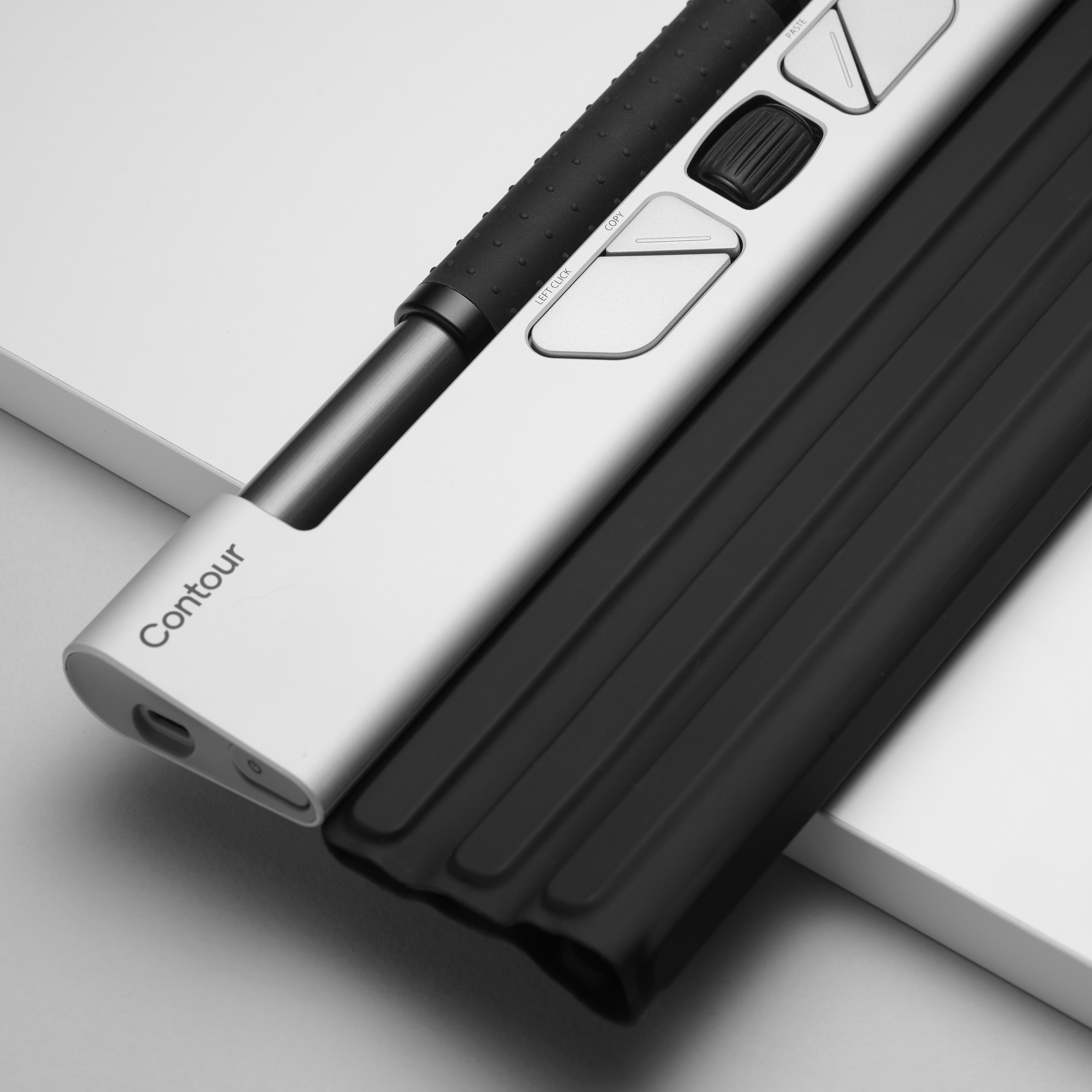 Wbudowana bateria o pojemności 2000 mAh