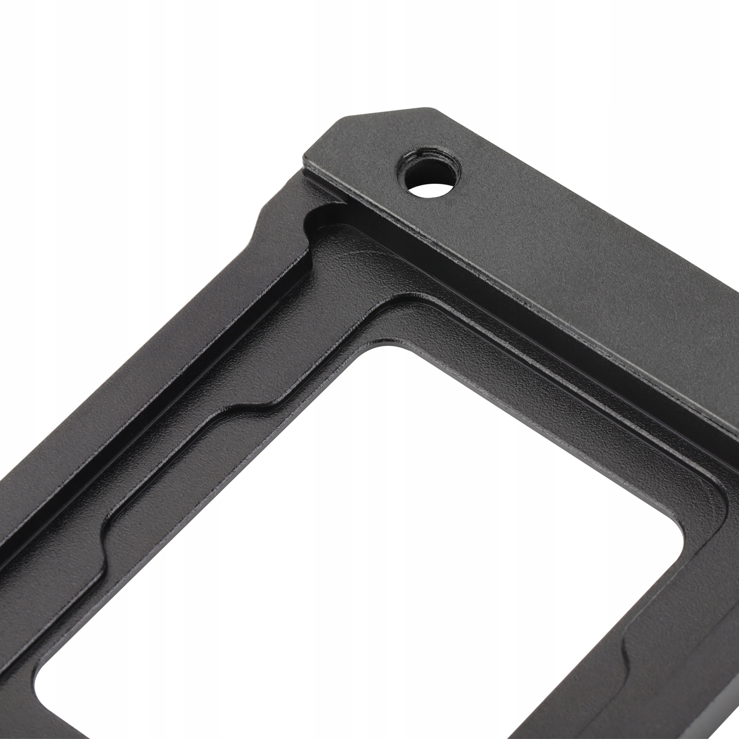 Materiał i wykonanie – Aluminium CNC z podkładkami