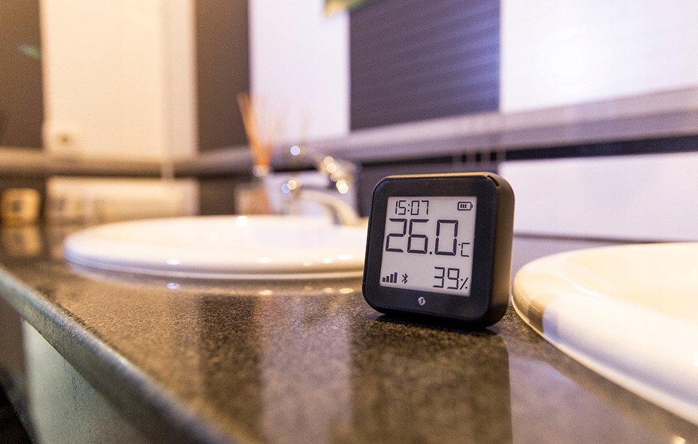 Elastyczne zasilanie: baterie AA lub USB typu C