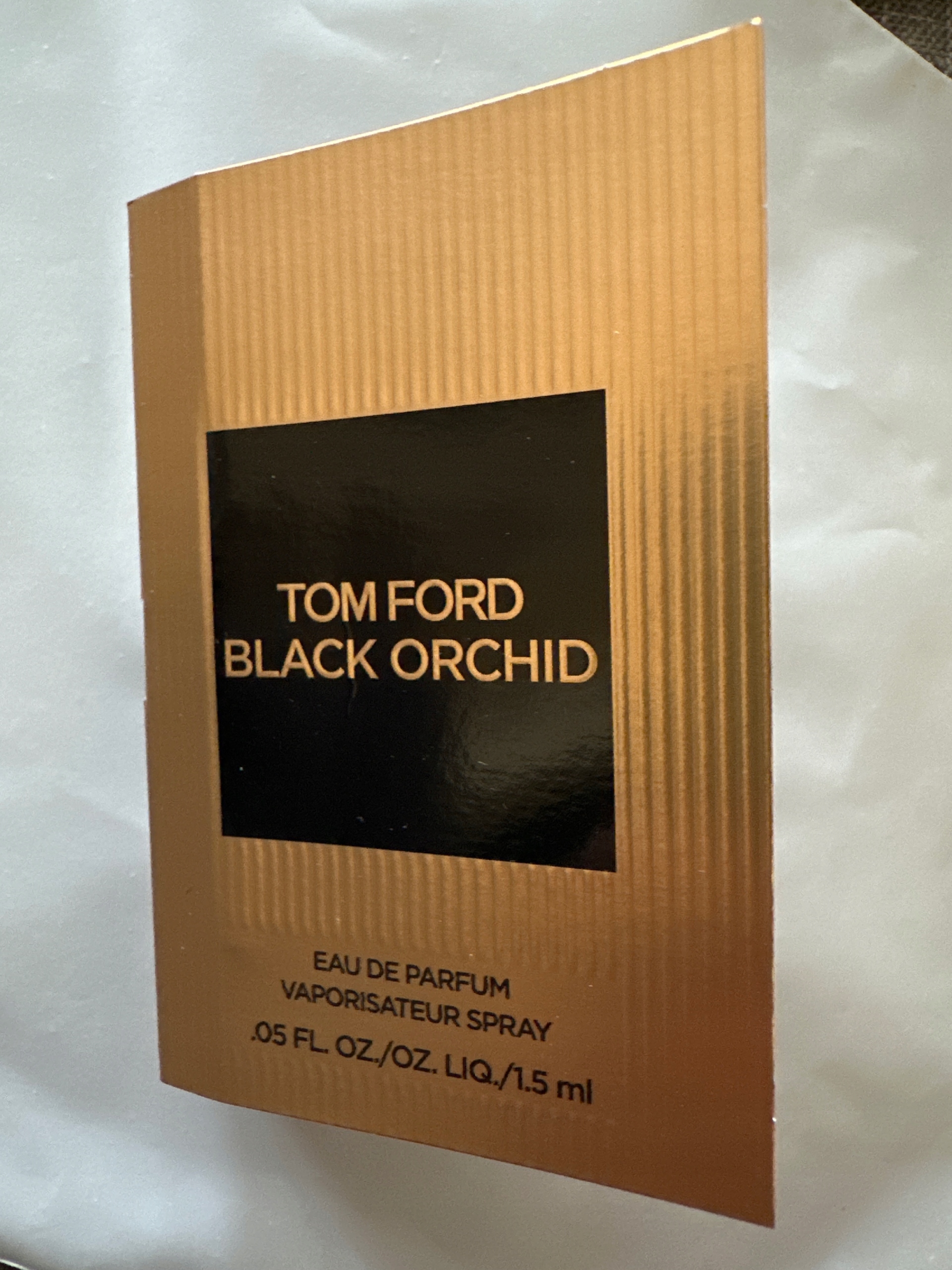 Pojemność i waga produktu: 1,5 ml wody perfumowanej