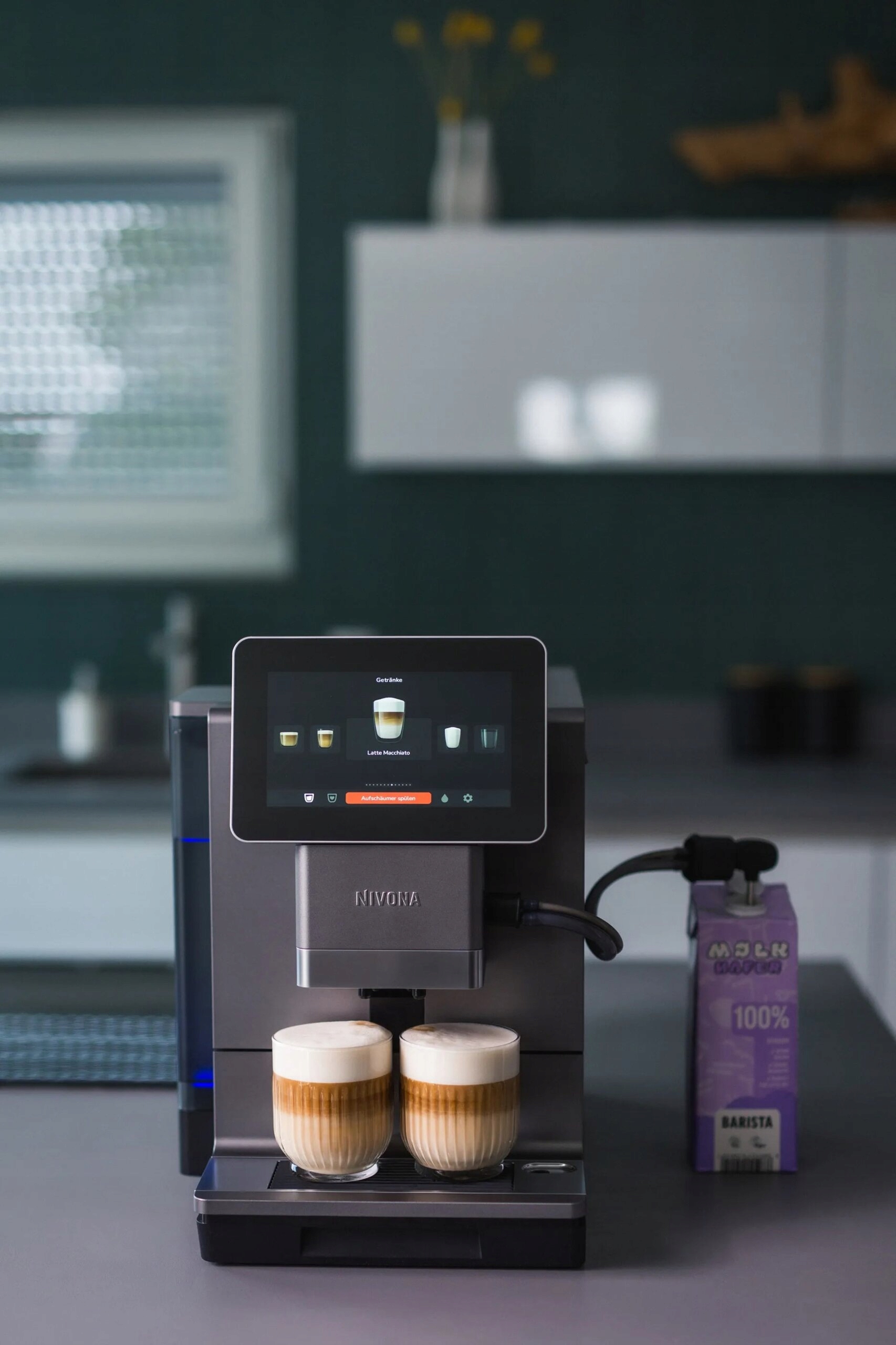 Stylowy czarny kolor – Elegancja w każdej kuchni