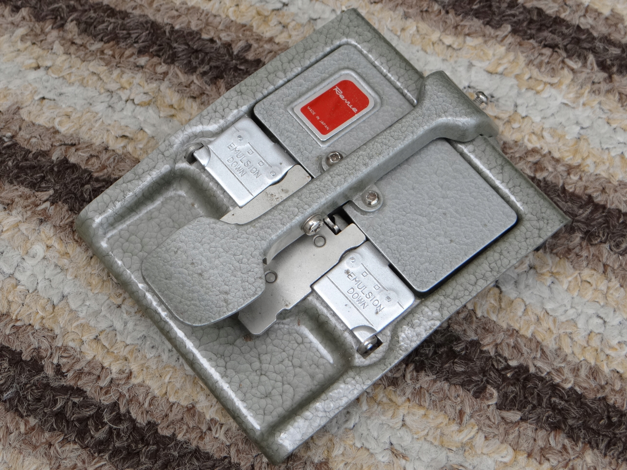 Precyzyjne cięcie w rozmiarze 35 x 45 mm