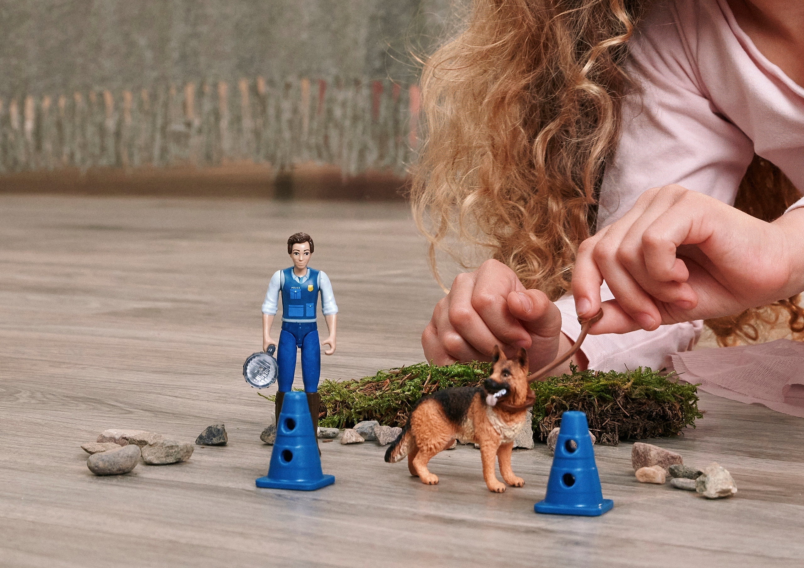 Interaktywna zabawa z figurkami